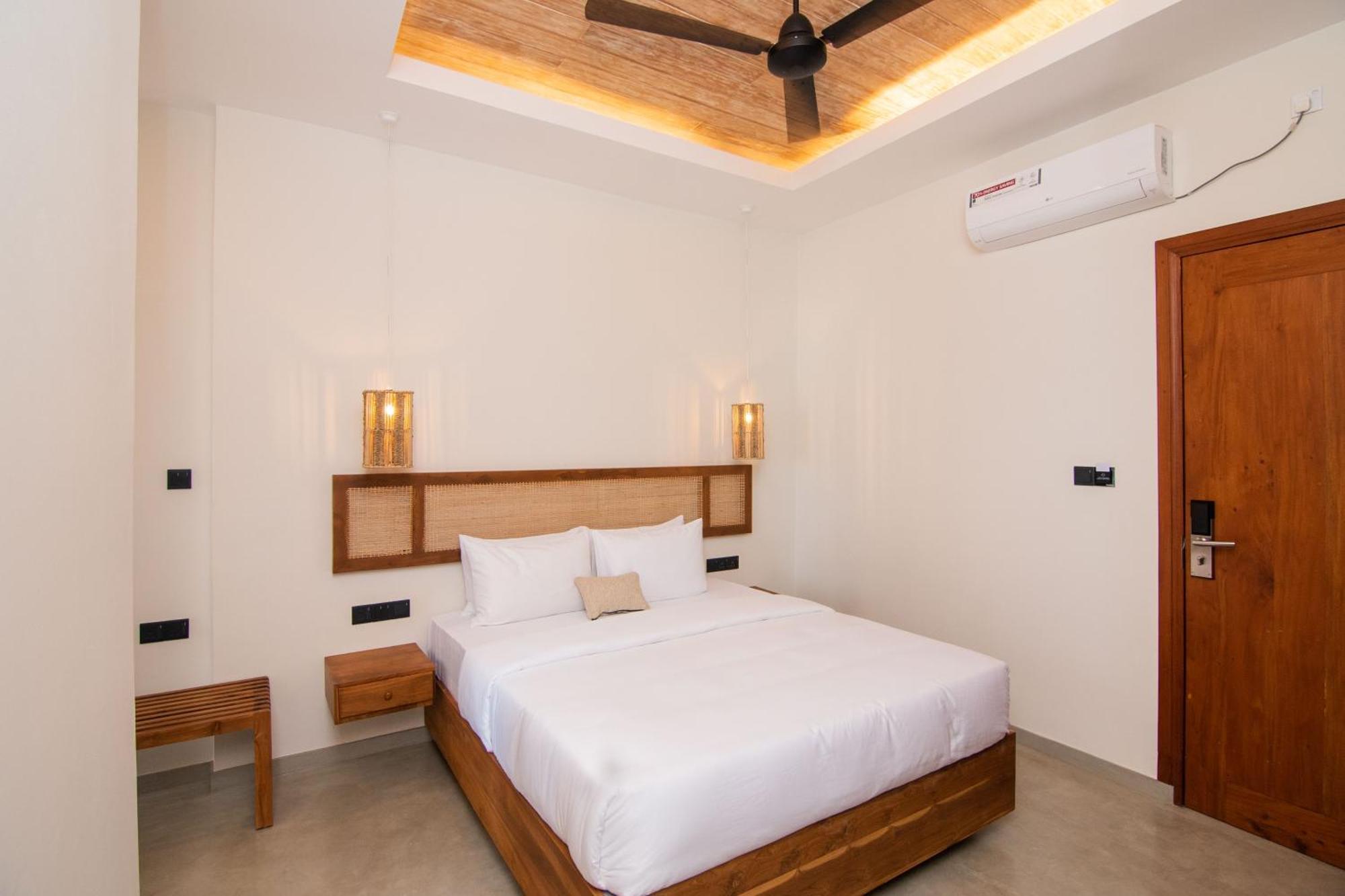 Azuri Bay Hotel Galle Bagian luar foto
